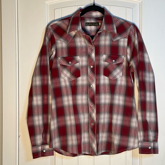 Roper Women’s Shirt with Embroidery and snap buttons size XS - Picture 1 of 6